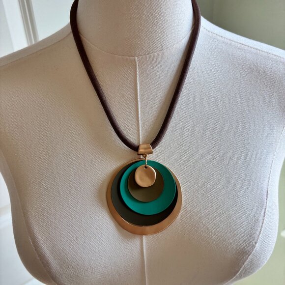 Boho Pendant Necklace Multilayer Circle Design Adjustable Gift Ready - Picture 2 of 6